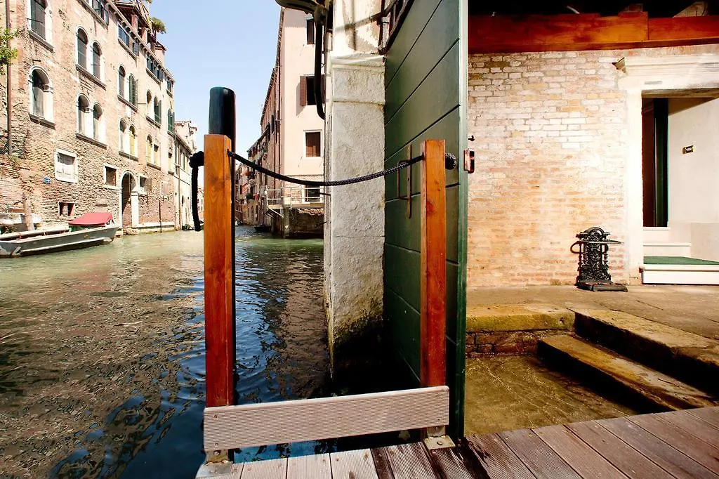Moretta Apartment Venezia 0*,  Italia